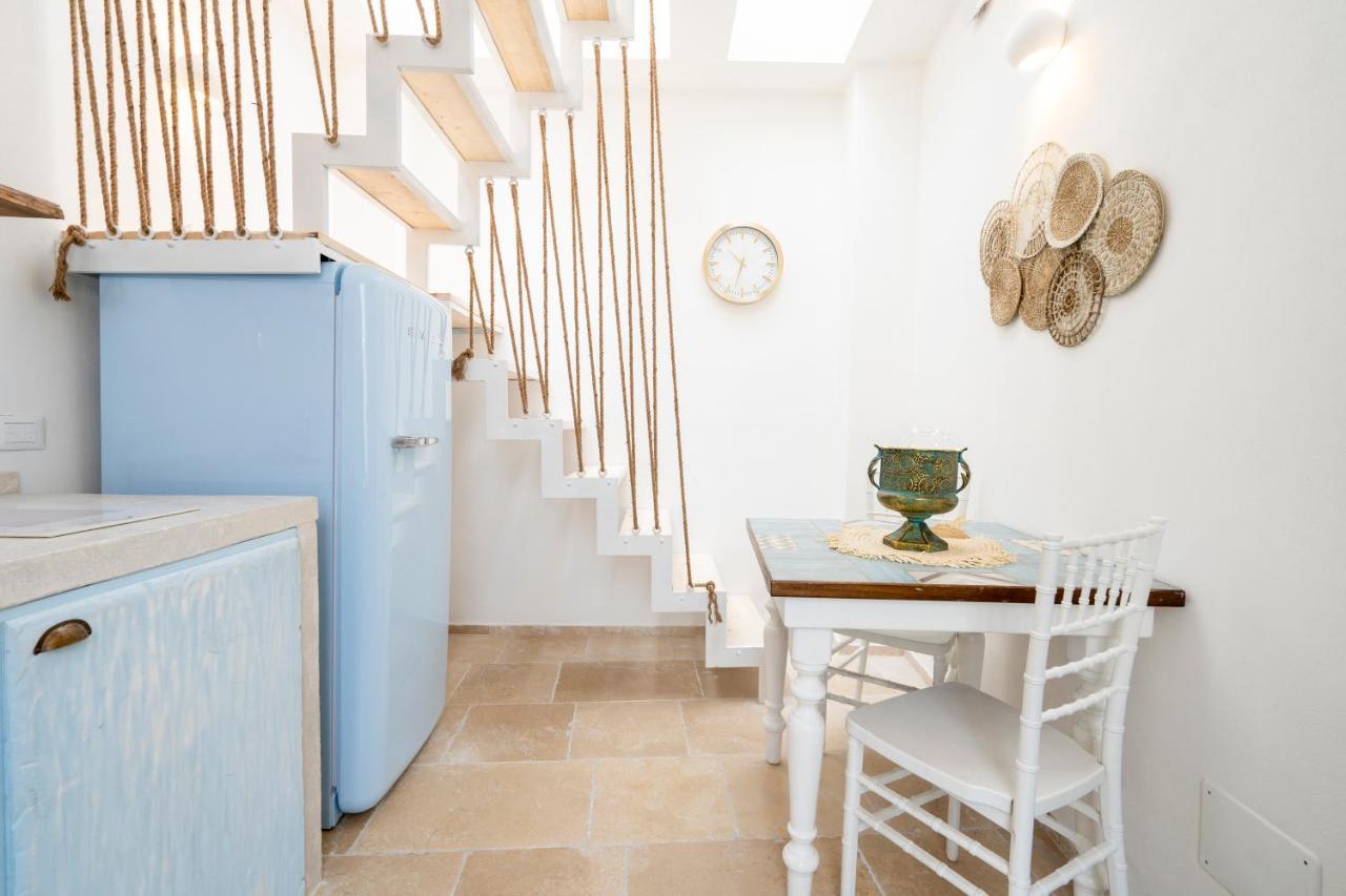 Apulia Charming Suites - Casa Lonfo Suite Sole Monopoli Esterno foto