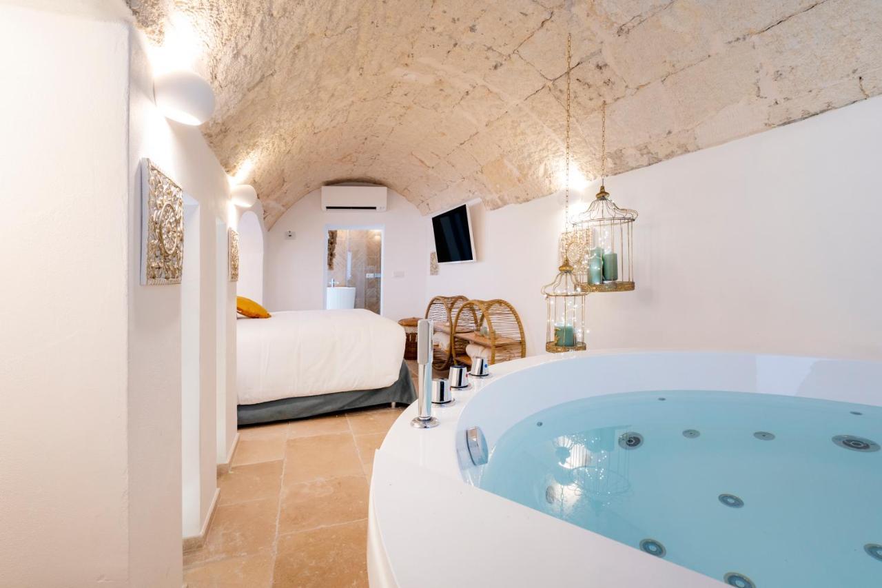 Apulia Charming Suites - Casa Lonfo Suite Sole Monopoli Esterno foto