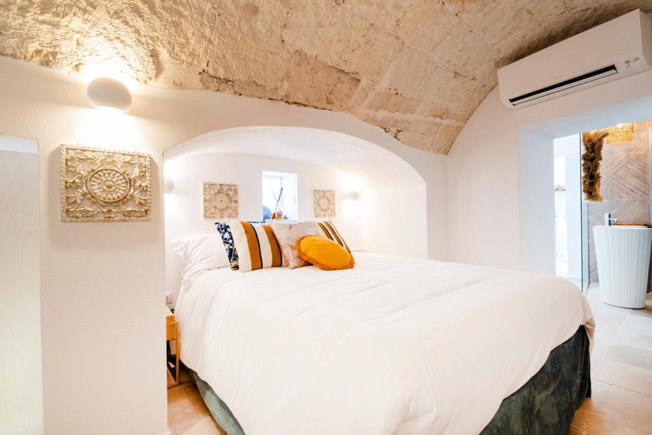 Apulia Charming Suites - Casa Lonfo Suite Sole Monopoli Esterno foto