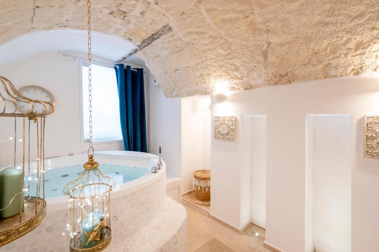 Apulia Charming Suites - Casa Lonfo Suite Sole Monopoli Esterno foto