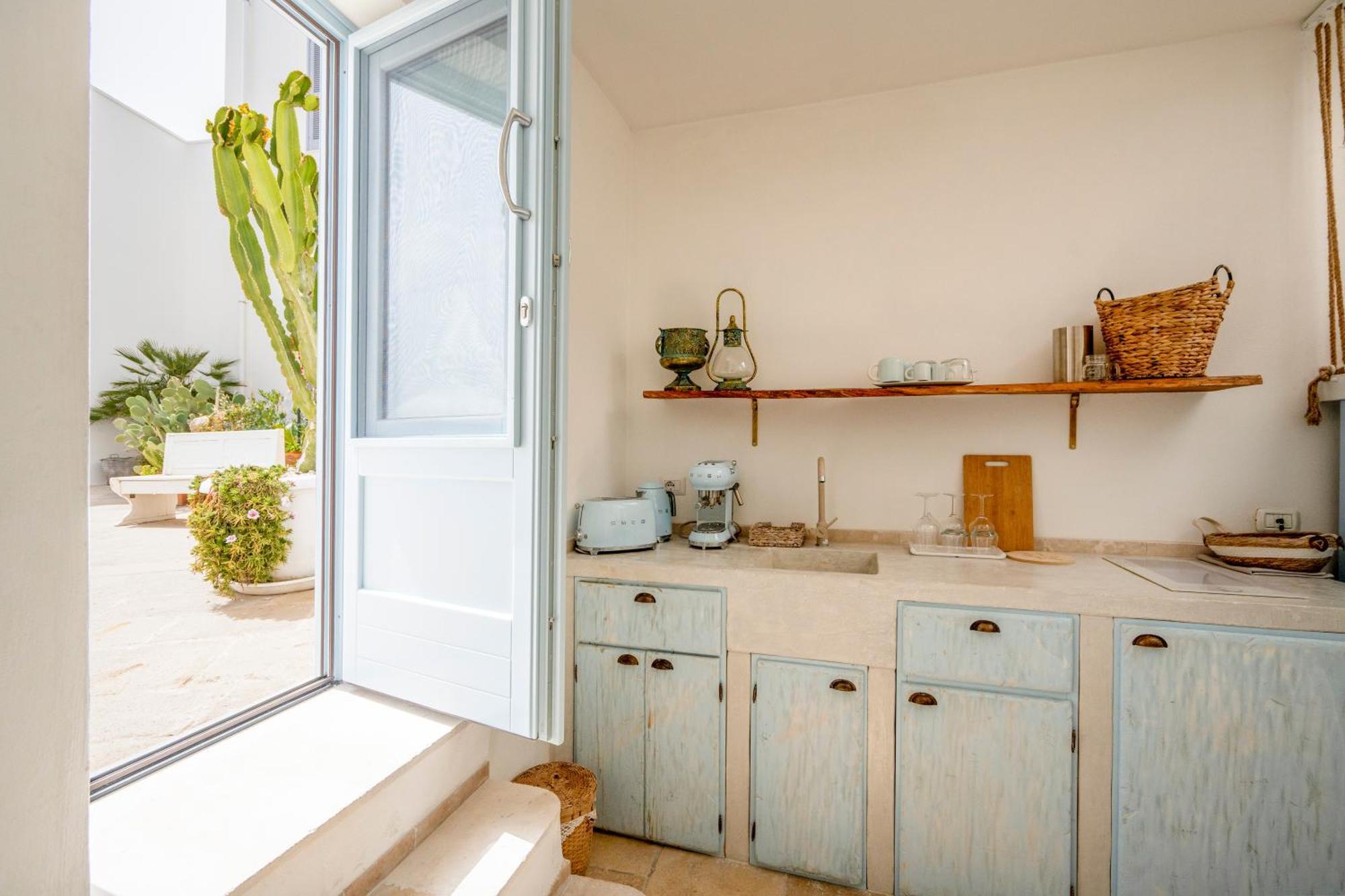 Apulia Charming Suites - Casa Lonfo Suite Sole Monopoli Esterno foto