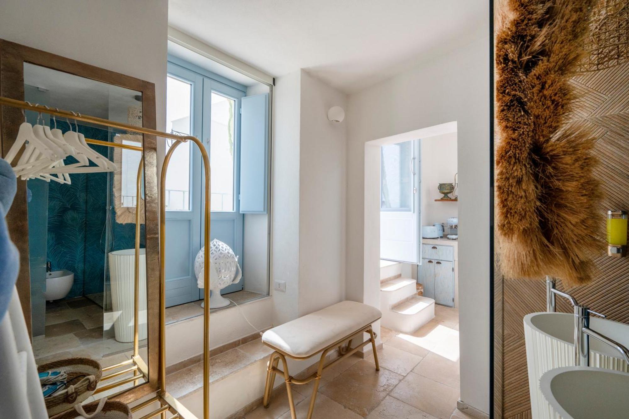 Apulia Charming Suites - Casa Lonfo Suite Sole Monopoli Esterno foto